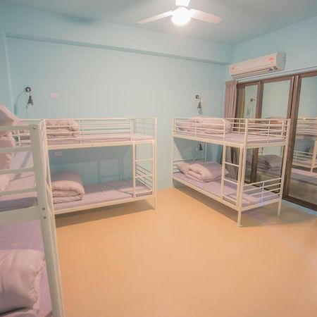 מאקונג Travelers Hostel מראה חיצוני תמונה