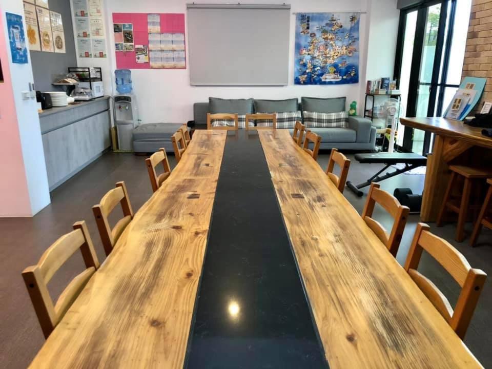 מאקונג Travelers Hostel מראה חיצוני תמונה