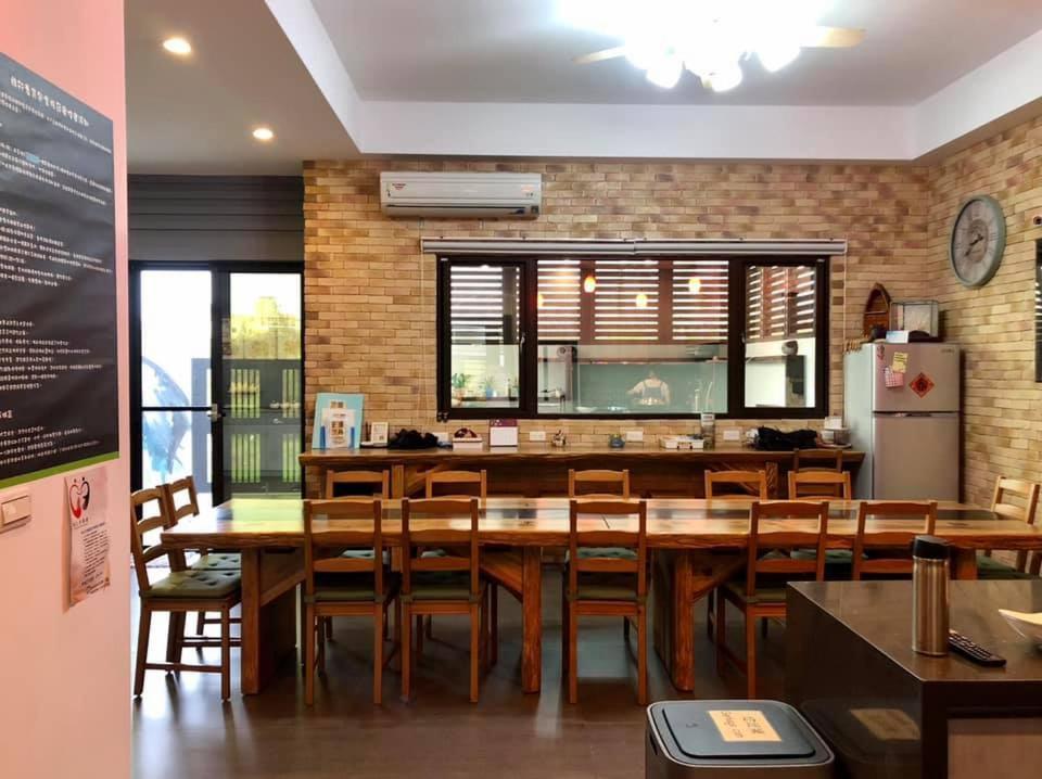 מאקונג Travelers Hostel מראה חיצוני תמונה