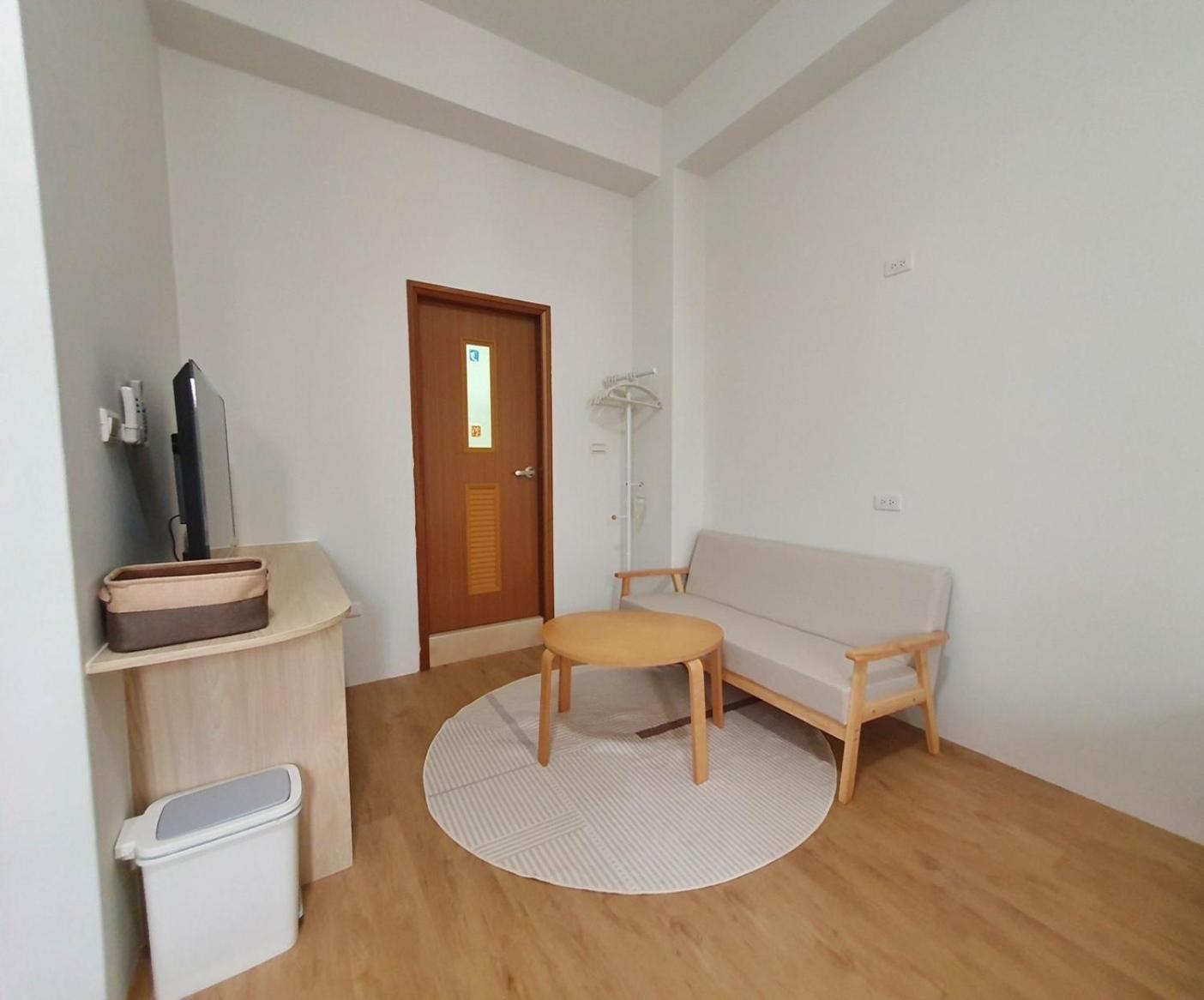 מאקונג Travelers Hostel מראה חיצוני תמונה